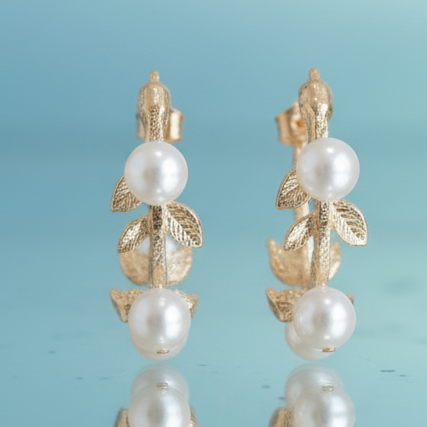 Gold Leaf and Pearl Earring