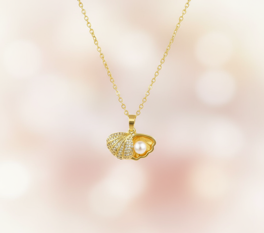 Gold Pearl Shell Pendant Necklace